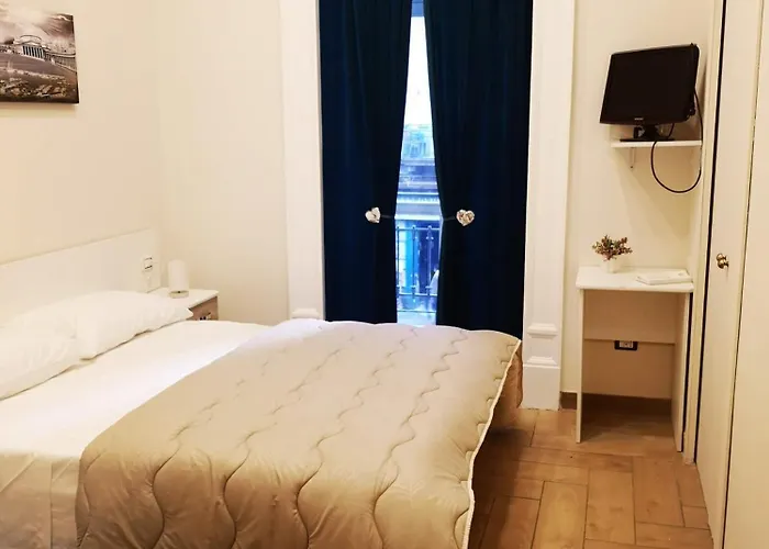 Konukevi Dimora Ruggiero Napoli